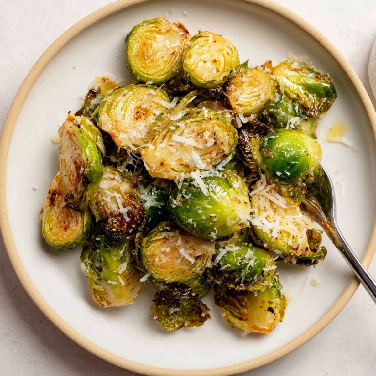 Weeknight Crispy Air Fryer Brussels Sprouts: smoky paprika, crispy exterior, bright lemon squeeze
